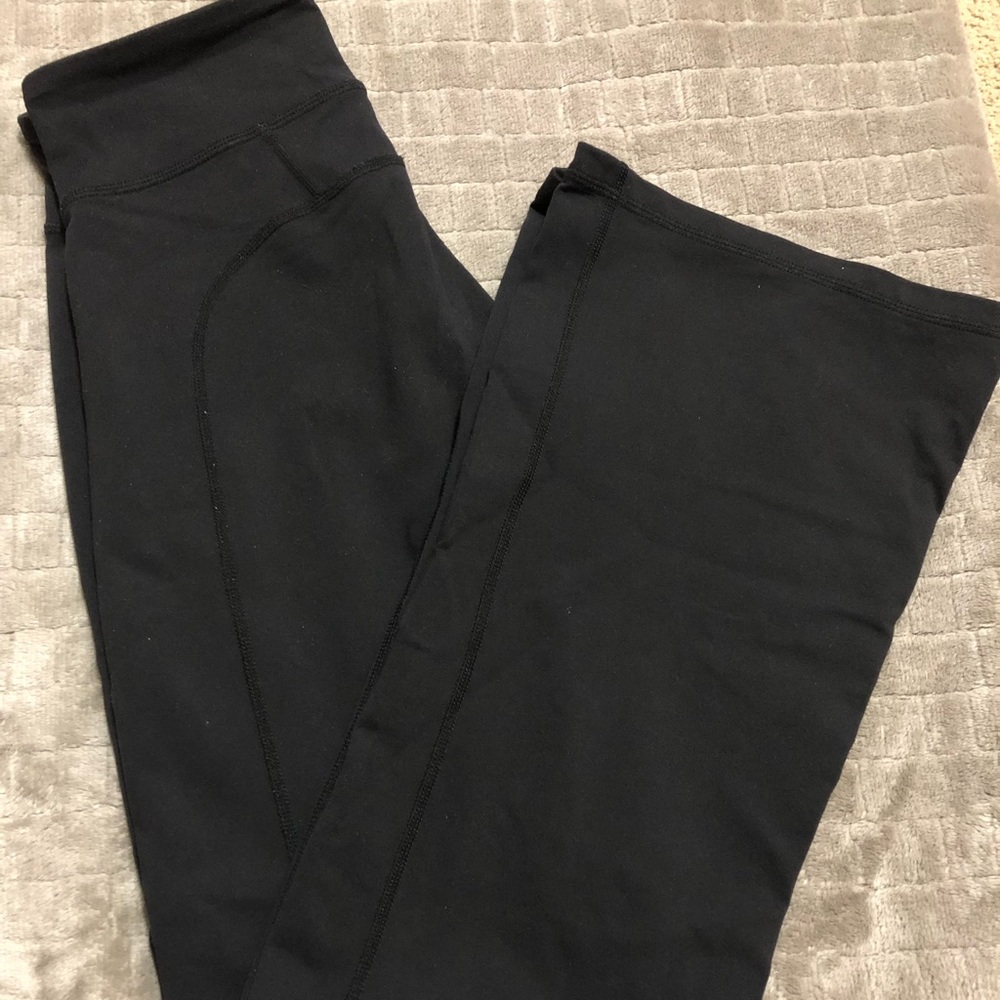 Athleta yoga pants